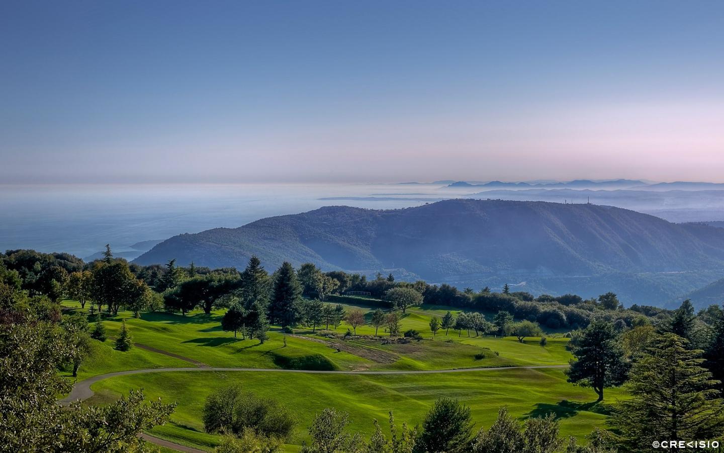 Monte-Carlo Golf Club by Crevisio